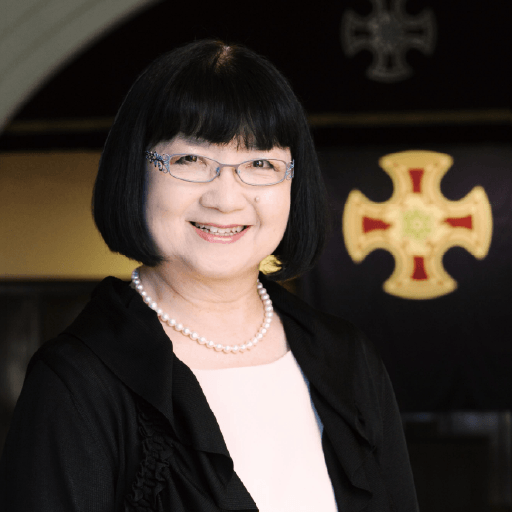校長　長屋　頼子